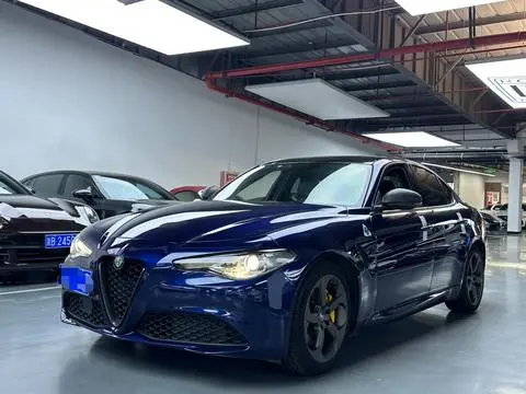 Alfa Romeo Giulia朱丽叶 2017