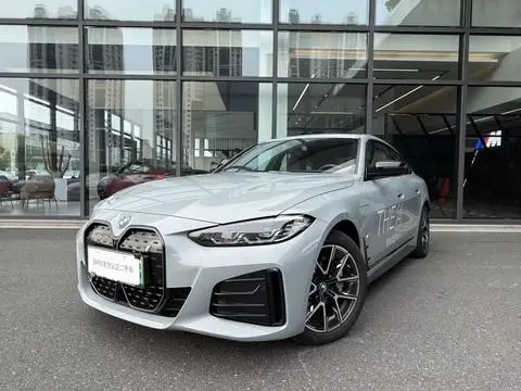 BMW i4 2023
