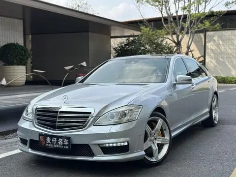 Mercedes-Benz S-Class 2010