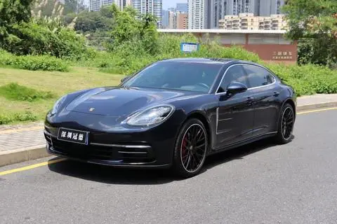 Porsche Panamera 2019
