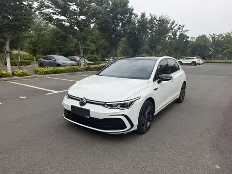 Volkswagen Golf 2023
