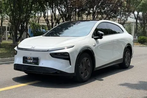 XPeng 小鹏G7 2025