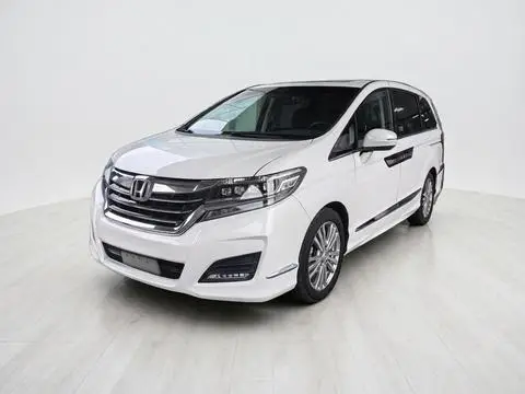 Honda 艾力绅 2016 — фото 1