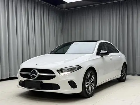 Mercedes-Benz A-Class 2022 — фото 1