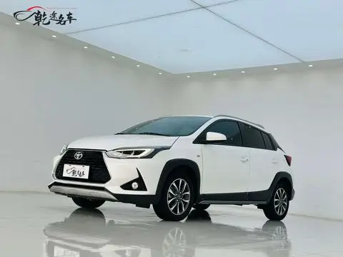 Toyota YARIS L 2022
