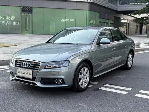 Audi A4L 2011