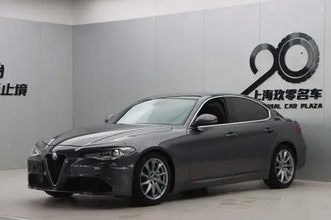 Alfa Romeo Giulia朱丽叶 2017