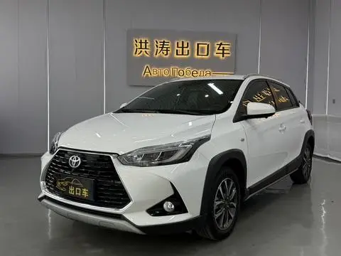 Toyota YARIS L 2022 — фото 1