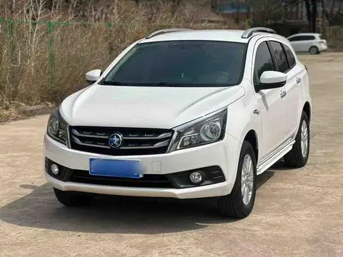 Venucia T70 2016