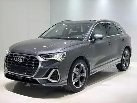Audi Q3 2023 — фото 1
