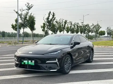 Geely Galaxy Starshine 8 2025
