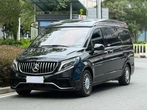 Mercedes-Benz 威霆 2018