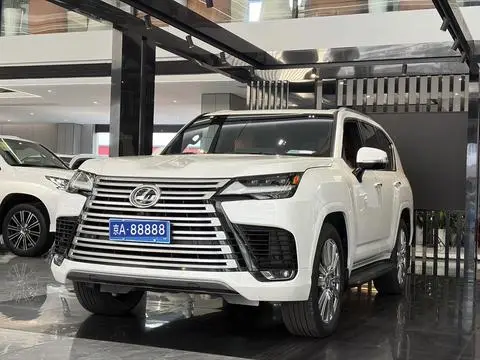 Lexus LX 2023 — фото 1