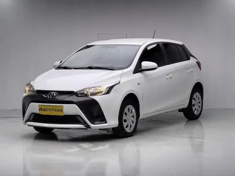 Toyota YARIS L 2021