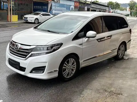 Honda 艾力绅 2016