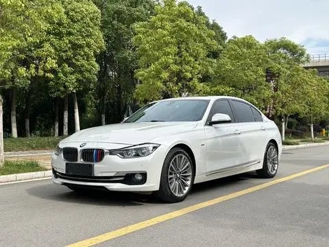 BMW 3 Series 2018 — фото 1