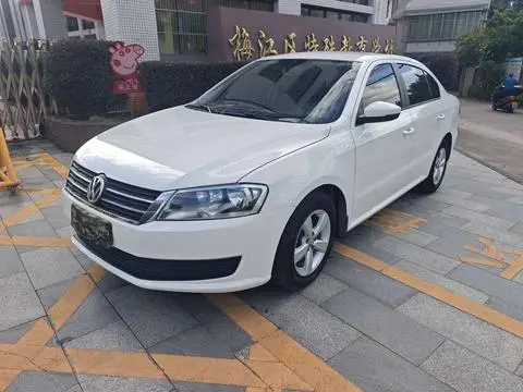 Volkswagen Lavida 2013