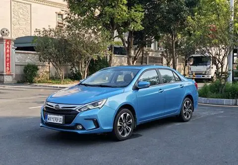 BYD 秦DM 2015
