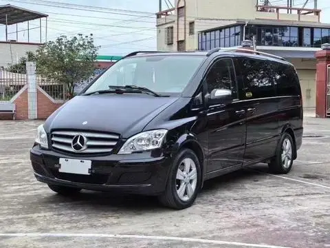 Mercedes-Benz 唯雅诺 2013