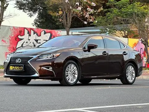Lexus ES 2015