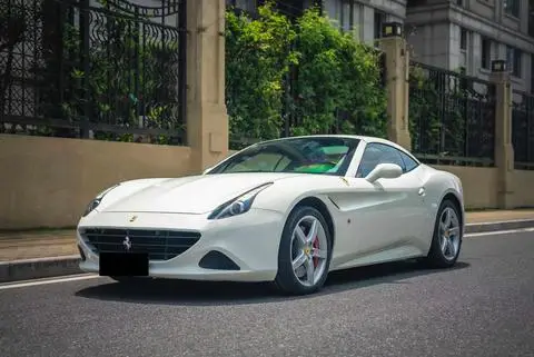 Ferrari California T 2015