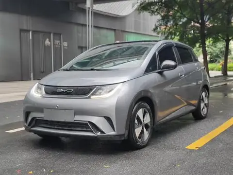 BYD Dolphin 2023