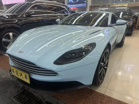 Aston Martin DB11 2019