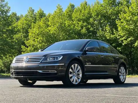 Volkswagen 辉腾 2012