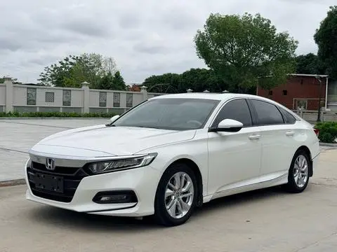 Honda Accord 2018 — фото 1