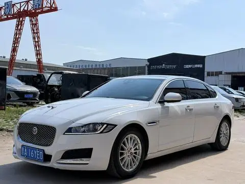 Jaguar XFL 2017