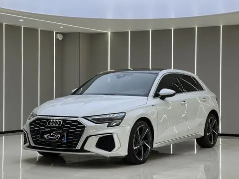Audi A3 2022 — фото 1