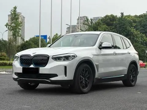 BMW iX3 2021