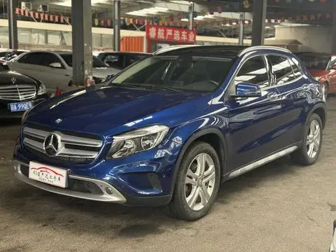 Mercedes-Benz GLA 2016