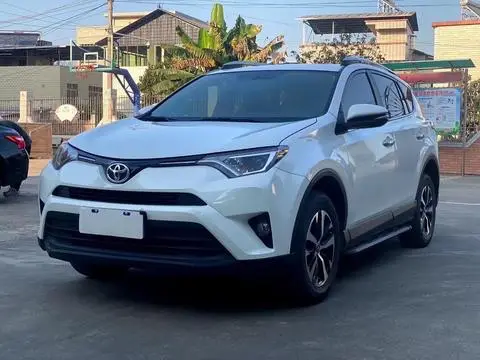 Toyota RAV4 2016 — фото 1