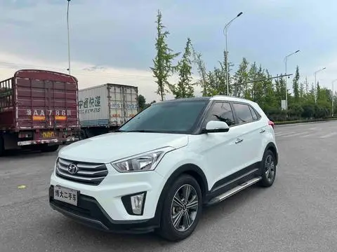 Hyundai ix25 2015