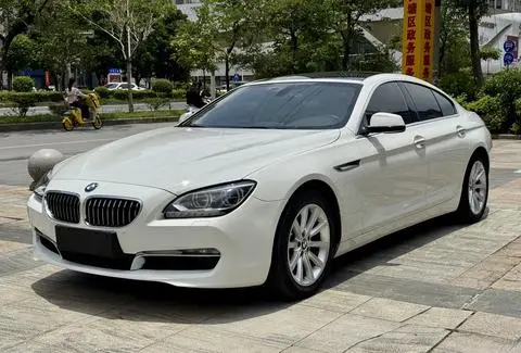 BMW 6 Series 2013 — фото 1