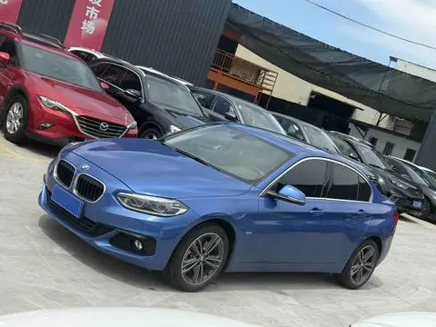 BMW 1 Series 2018 — фото 1