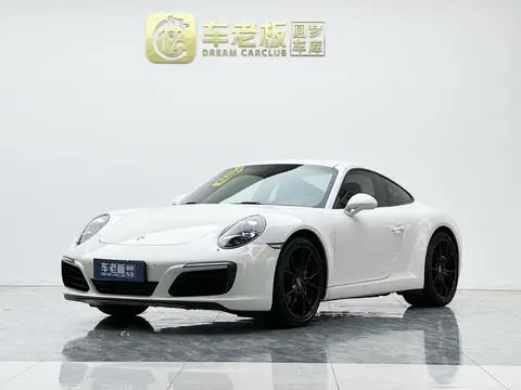 Porsche 911 2018 — фото 1
