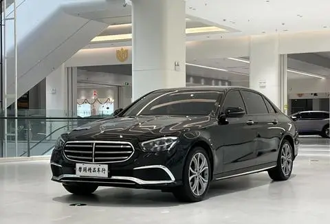 Mercedes-Benz E-Class 2022