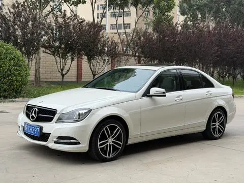 Mercedes-Benz C-Class 2011 — фото 1