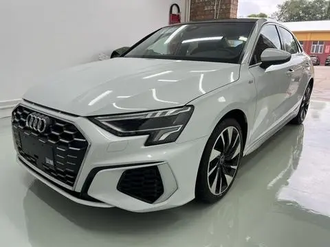 Audi A3 2023 — фото 1