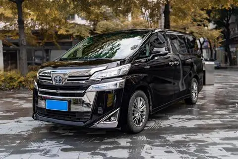Toyota Alphard 2019 — фото 1