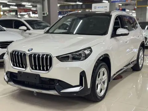 BMW X1 2023 — фото 1