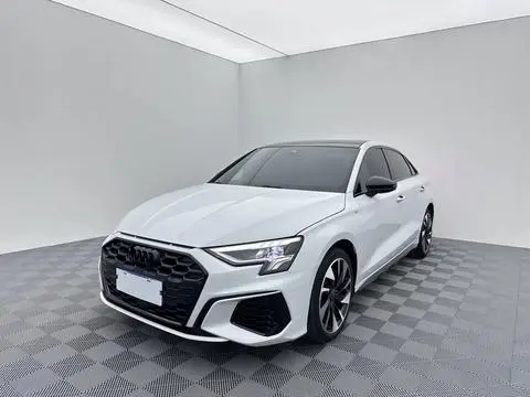 Audi A3 2022 — фото 1