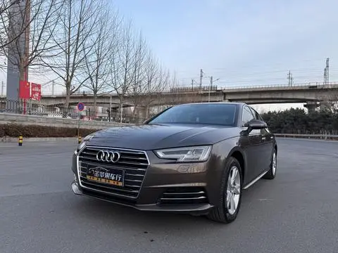 Audi A4L 2018