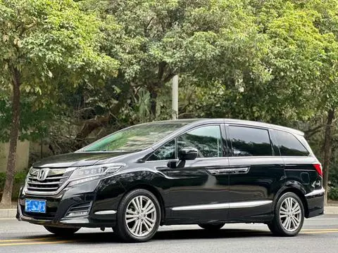 Honda 艾力绅 2016