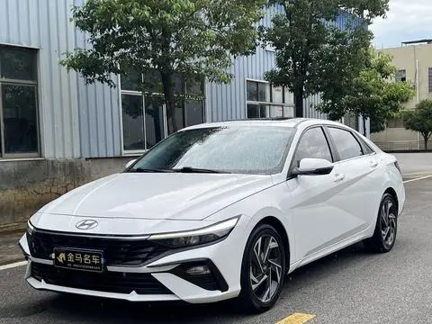 Hyundai Elantra 2023