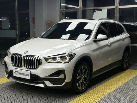 BMW X1 2022 — фото 1