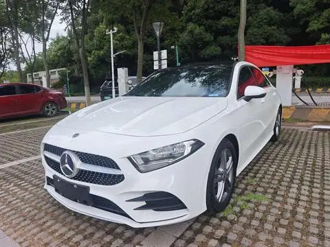 Mercedes-Benz A-Class 2022 — фото 1