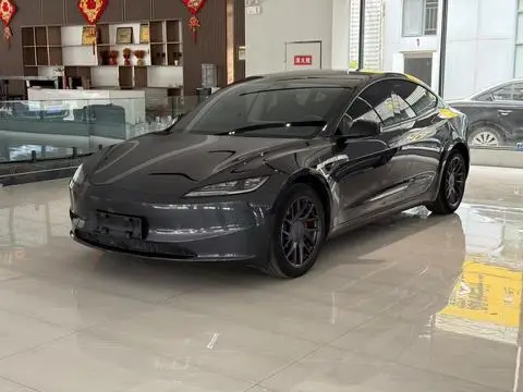 Tesla Model 3 2023